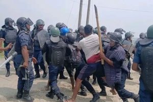 युवकको मृत्यु भएपछि विराटनगरको भेडियारीमा तनाव, प्रहरीद्वारा लाठीचार्ज