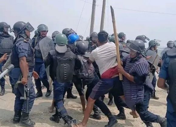 युवकको मृत्यु भएपछि विराटनगरको भेडियारीमा तनाव, प्रहरीद्वारा लाठीचार्ज