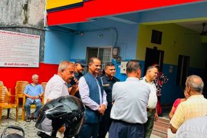 विराटनगरको काली मन्दिरको जग्गामा पुजारीले बनाएको घर खाली गराइयो