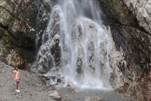 सय पर्यटकीय गन्तव्य सूचीमा समावेश नमस्ते झरना र पटेक डाँडा सुनसान