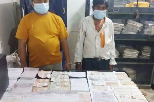 विराटनगरमा फोटो स्टुडियोबाट नक्कली नागरिकता बनाउने गिरोहका दुई जना पक्राउ