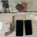 विराटनगरबाट कटुवा पेस्तोल र गाँजासहित एक जना पक्राउ