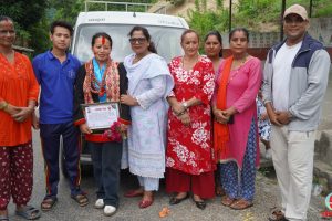 धनकुटाकी एकमात्रै सवारी चालक महिला कुशलालाई सम्मान