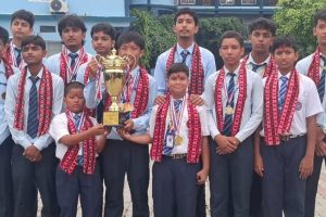 प्रदेशस्तरीय पौडीमा १४ पदक जित्ने आफ्ना खेलाडीलाई एभरेष्टको सम्मान