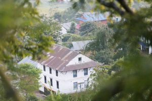 बसाइँसराइले सुनसान बन्दै भोजपुरको टक्सार बजार
