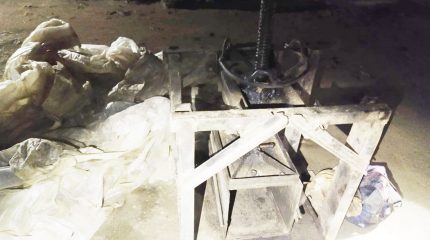 धनकुटाबाट गाँजा तयार गर्ने फलामको हाइड्रोलिक मेसिन बरामद