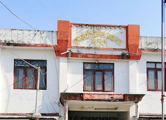 कर्फ्यु आदेश जारी भएपछि सुनसरी जिल्ला अदालत पनि बन्द