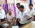 सेवाग्राहीको गुनासोपछि धनकुटाका होटल तथा लजमा अनुगमन