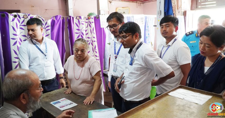सेवाग्राहीको गुनासोपछि धनकुटाका होटल तथा लजमा अनुगमन