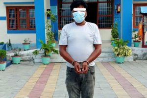 सुन्दरहरैंचाबाट दुई लाख ७१ हजार नगद र गाँजासहित एक जना पक्राउ