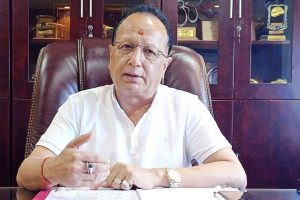 विराटनगरका उद्योगी राजेन्द्र राउतद्वारा भोटेकोशी बाढीपीडितका लागि ११ लाख सहयोग