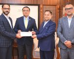 राठी र सारडा ग्रुपद्वारा भोटेकोशी बाढीपीडितका लागि एक करोड एक लाख सहयोग