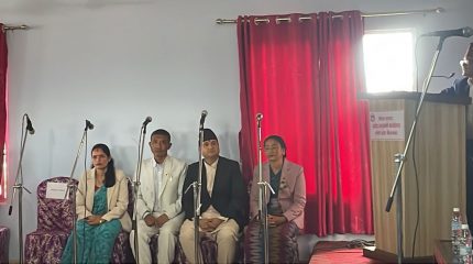 कोशीमा नेकपाबाट नियुक्त भएका चार मन्त्री र एक राज्यमन्त्रीले लिए शपथ