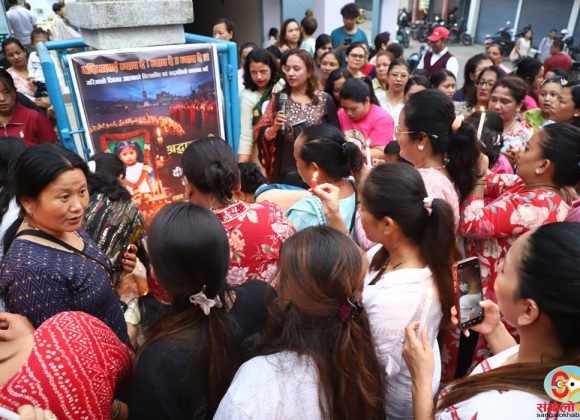 धनकुटामा बालिका गरिमा चौधरीको सम्झना गर्दै महिलाहरूले गरे श्रद्धाञ्जली सभा