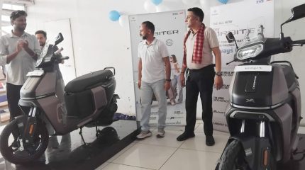 विराटनगरमा टीभीएस अर्बिटर इलेक्ट्रिक स्कुटर सार्वजनिक