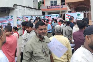 काँग्रेस वडा अधिवेशन : विराटनगर वडा नम्बर ६ मा दुई पक्षबीच हानाहान