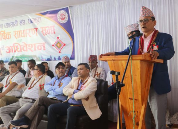 निर्माण व्यवसायीका समस्या समाधान गर्न प्रदेश सरकारमा छलफल भइरहेको छ : मन्त्री पराजुली
