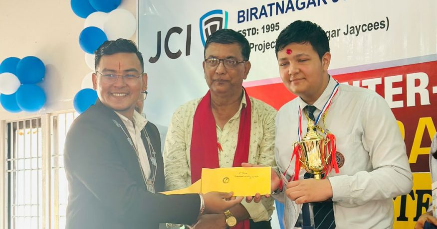 विराटनगरको एभरेस्ट स्कुल अन्तरविद्यालय वक्तृत्वकला प्रतियोगितामा प्रथम