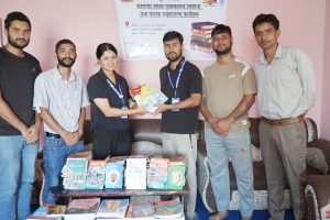 धनकुटा कारागारलाई एक सय ५० थान पुस्तक हस्तान्तरण