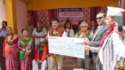 धनकुटाको भारती माविलाई डा.सुनिल शर्माद्वारा पाँच करोड सहयोग