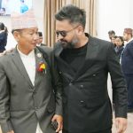 बालेनलाई हर्कको सुझाव : सल्लाहकारको कुरा सुन्नु भन्दा मेरो फेसबुकको वाल पढेर अघि बढ्नु