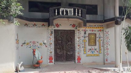 बाढीपीडितलाई सहयोग गर्न विराटनगरको गुरुकुलमा नाटक मञ्चन हुँदै