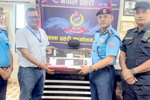 विराटनगरको आर्या न्युरो हस्पिटलद्वारा मोरङ प्रहरीलाई कम्प्युटर सहयोग