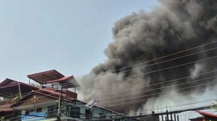 झापाको बिर्तामोड बजारमा भीषण आगलागी