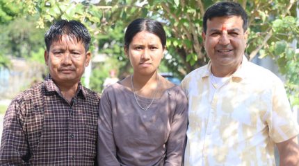 डा. सुनिल शर्माको पहलमा सीमानालाई निःशुल्क आईटी शिक्षा