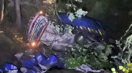 धनकुटाको मुलघाट नजिक ट्रक पल्टियो